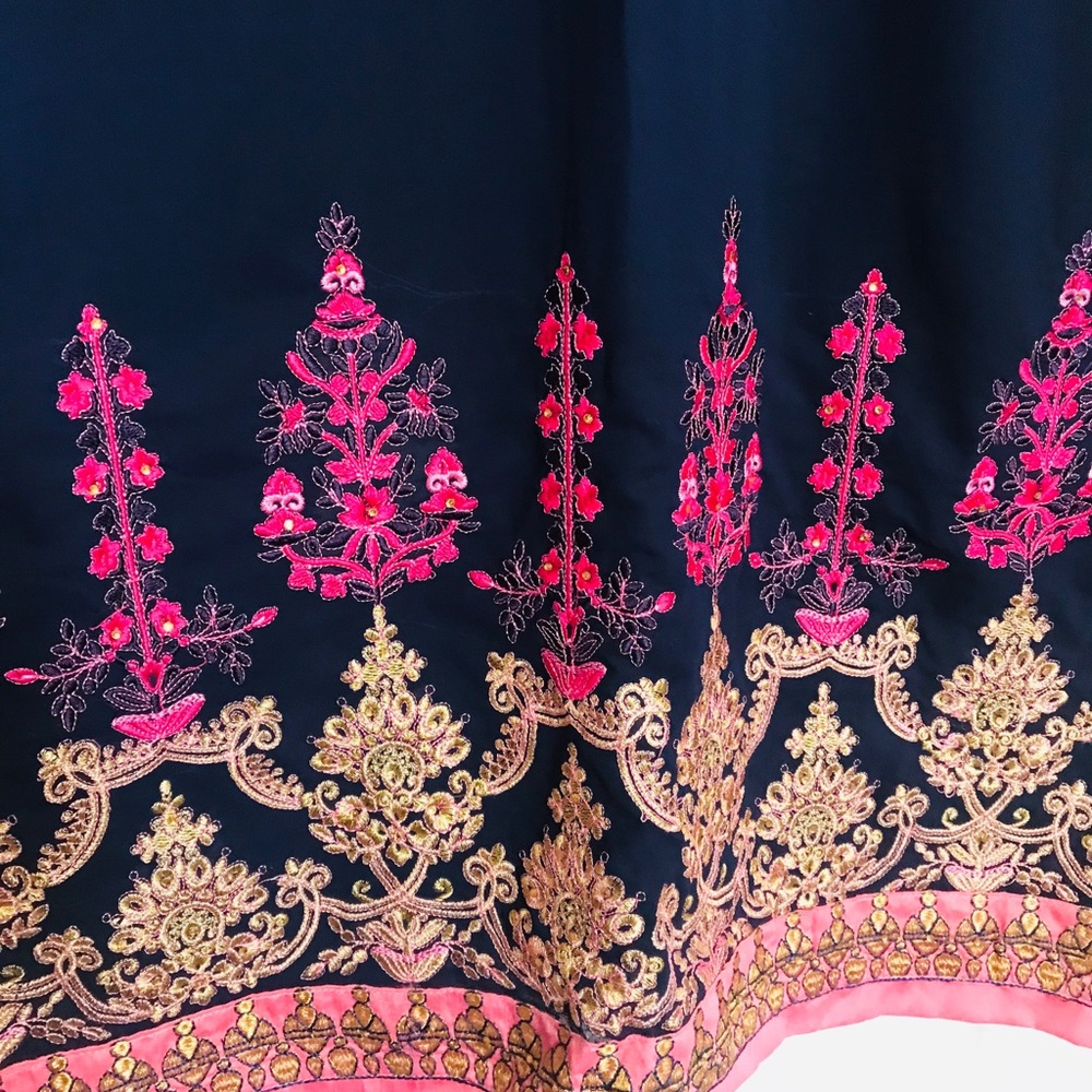 #18 ✅✅✅Indian/Pakistani Embroidery Salwar Kameez - Picture 6 of 6